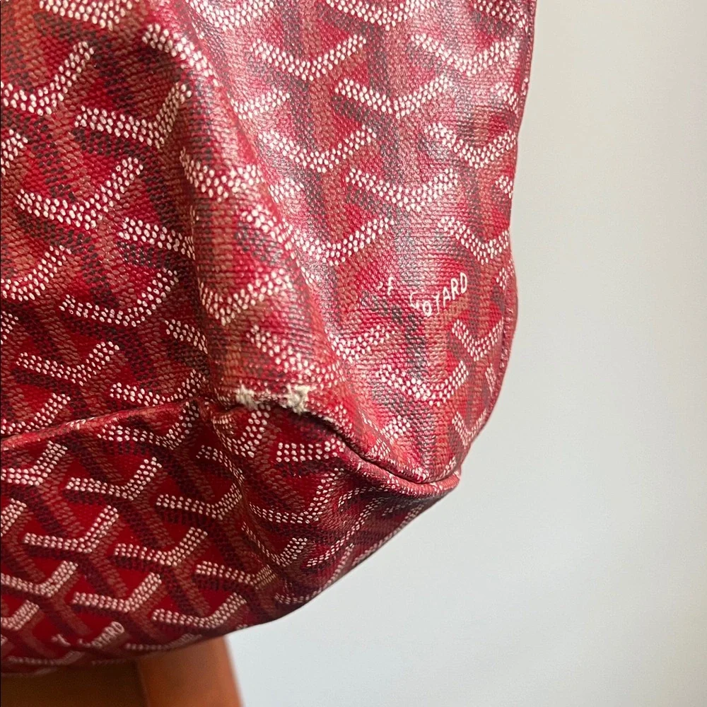 Pre-owned Saint Louis Tote GM
Color: Red / Burgundy tones - Picture 3 of 10